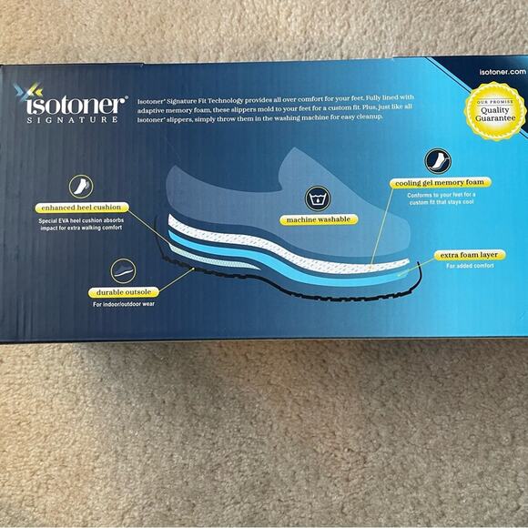 Isotoner Signature Memory Foam Slippers Size 8-9 Medium NWT - Picture 9 of 13